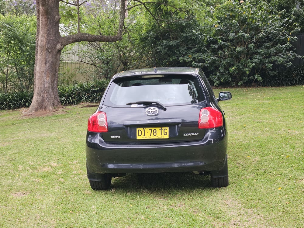 Car photo 10