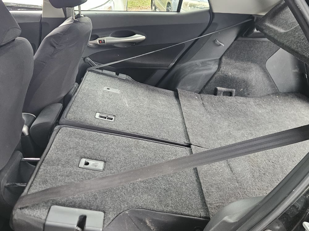 Car photo 16