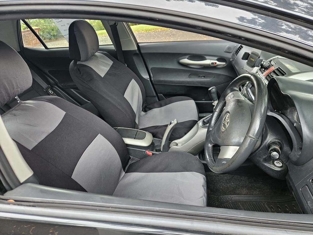 Car photo 21